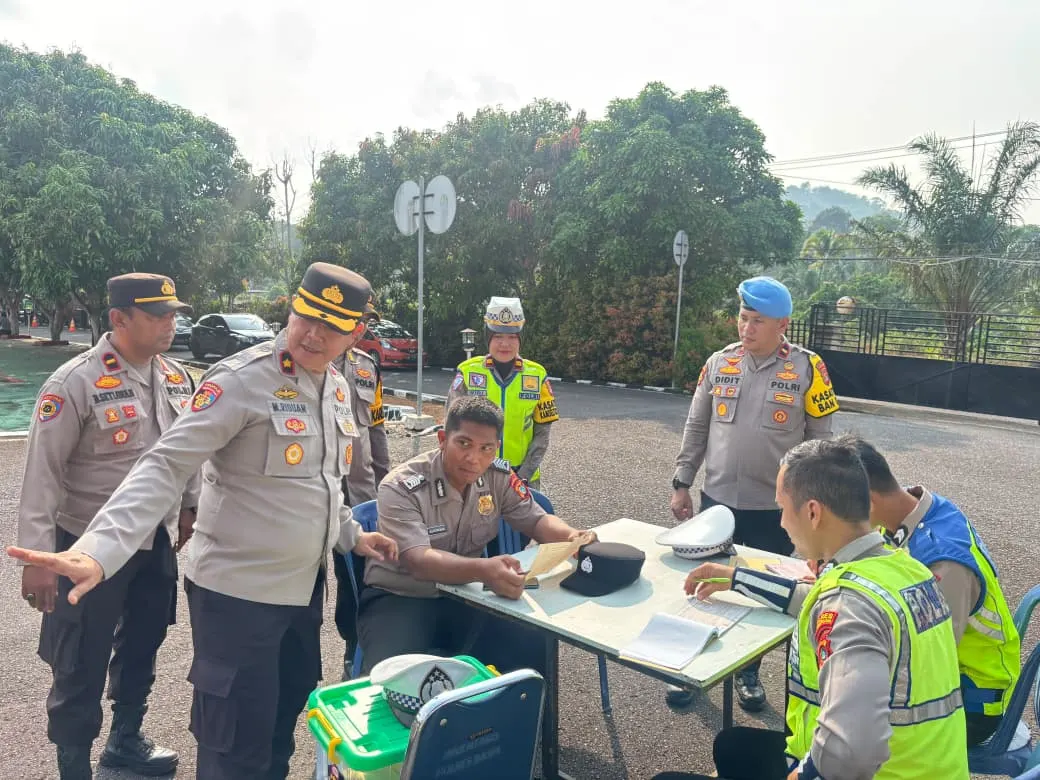 Dukung Ops Patuh Menumbing 2026, Propam dan Sat Lantas Polres Basel Laksanakan Pemeriksaan Kendaraan Personel